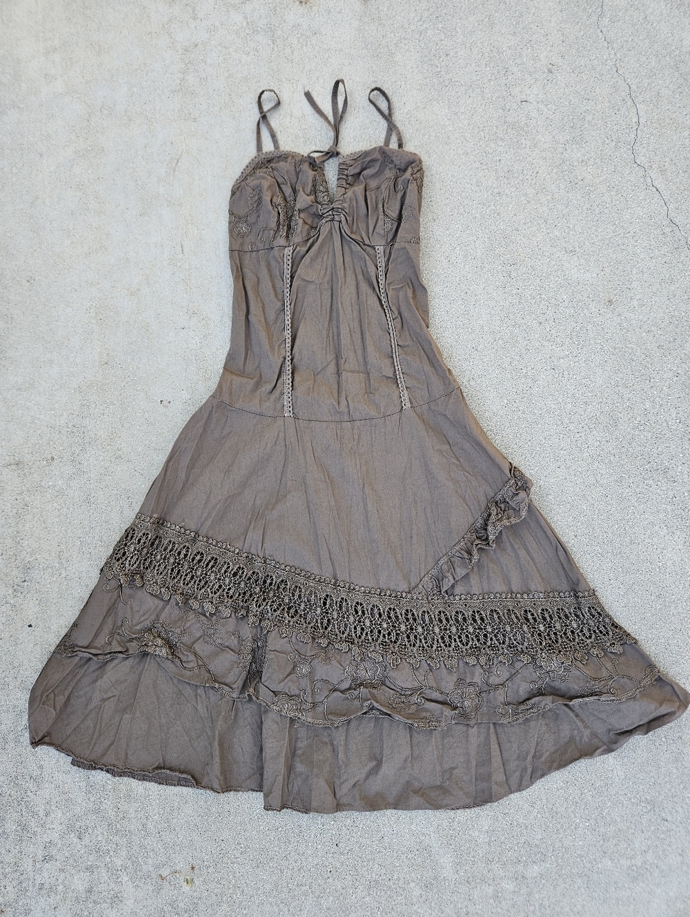 SUPER CUTE LACE DETAIL DRESS MADE IN ITALY SM/MED BEIGE LIKE NEW COTTON